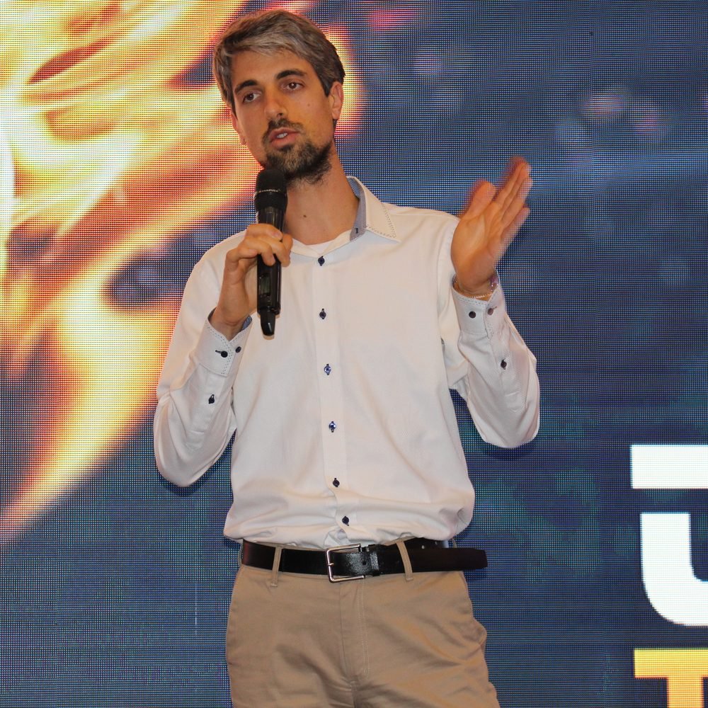 Pedro Álvares palestrando sobre Google Ads